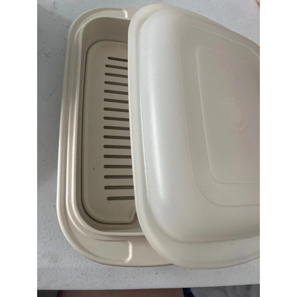Tupperware Ultra 21 Roasting Pan Lid Steamer Insert Almond 1762-2 3/4 Qt Vintage